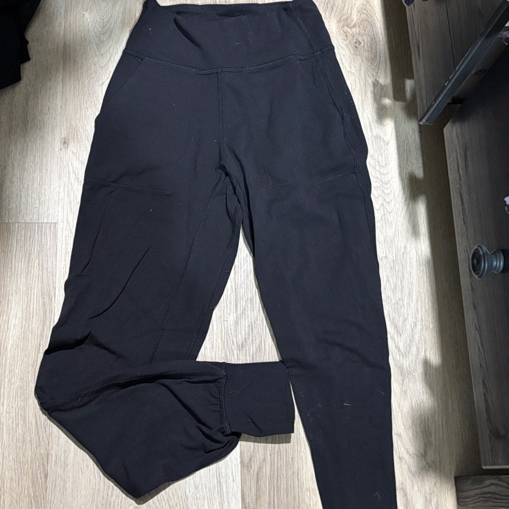 Lululemons align joggers (Women’s) size 2